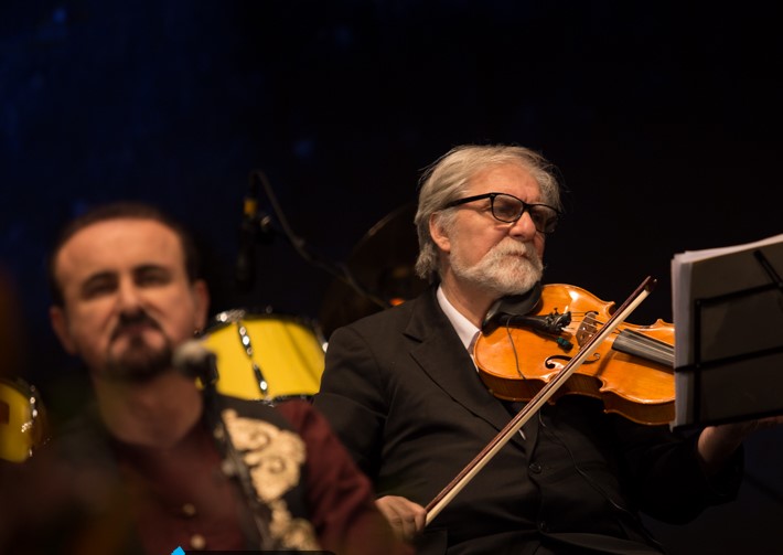 پرونده:2042150903- 2 .jpg