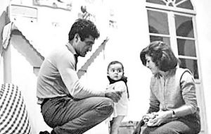 صحنه‌ای از فیلم خشت و آینه