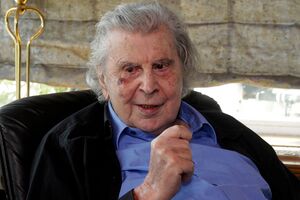 Theodorakis, Mikis.jpg