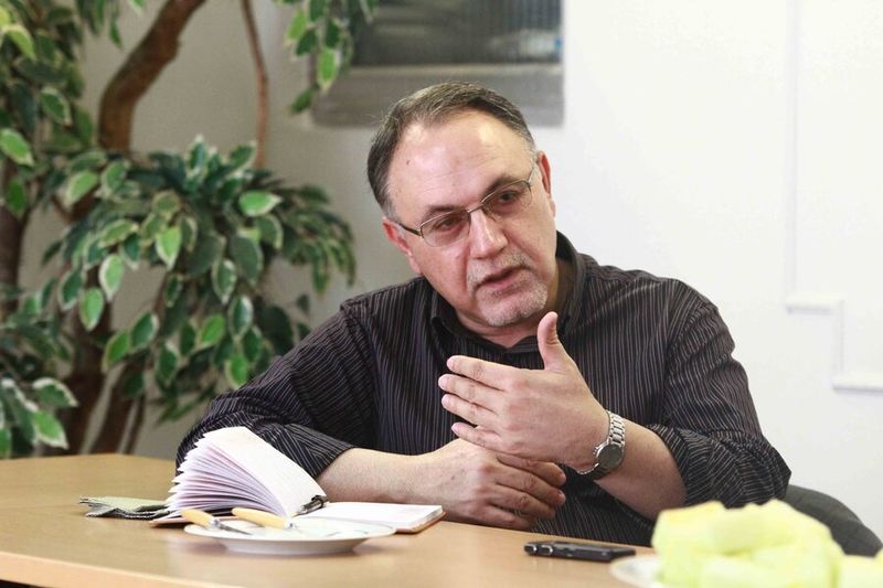 پرونده:2042153265 .jpg