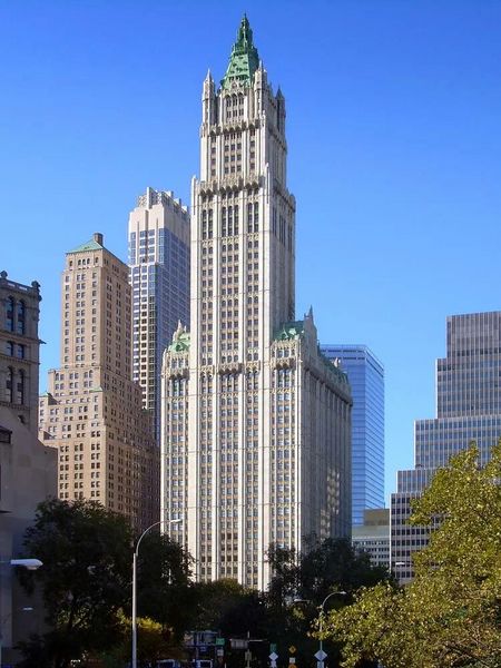 پرونده:Woolworth-Building-New-York-City-Cass-Gilbert.jpg